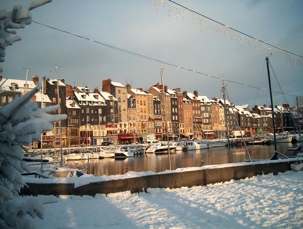 Apartmán Escapade Au Coeur De Honfleur Avec Parking Prive Et Vue Panoramique Pokoj fotografie